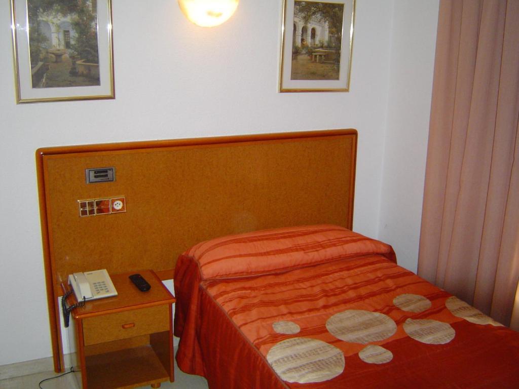 Hotel Lazaro Calamocha Rum bild